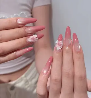 ネイル Lyna 池袋のネイルデザイン