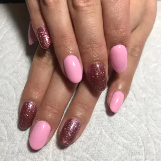 ネイル ECLAT エクラ所属・寺山 千鶴のネイルデザイン