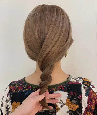 セミロング カラー 🪿ｍａｉｋｏ🌿 プライベートサロンのヘアスタイル