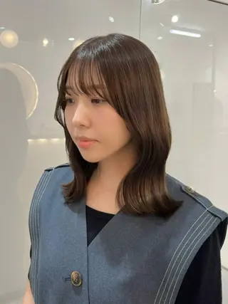 セミロング カラー Moe モエの眉毛・アイブロウイメージ