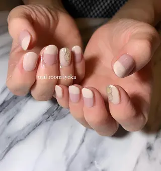 ネイル ﾈｲﾙﾙｰﾑﾘｯｶ 𝐦𝐚𝐲𝐮のネイルデザイン