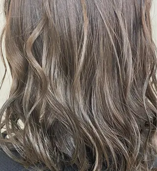 カラー SALOWIN栄 高須大貴のヘアスタイル