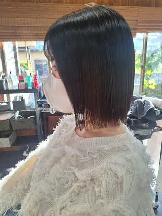 ミディアム 飯田 仁美のヘアスタイル