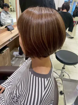 ショート カラー 三川 洋樹のヘアスタイル
