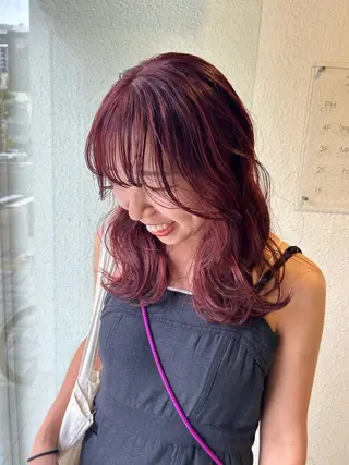 セミロング カラー 薄暮 マツイ レンのヘアスタイル