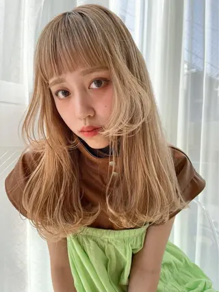 ロング カラー ness 一花のヘアスタイル