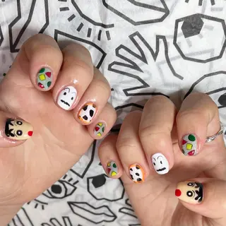 ミディアム カラー パーマ ヘアアレンジ メンズ キッズ ネイル マツエク・マツパ アイブロウ Salon Kのネイルデザイン