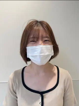 ショート カラー パーマ ヘアアレンジ メンズ キッズ ネイル マツエク・マツパ アイブロウ 切りっぱなしヘアボブ ミディアムヘアRYOのヘアスタイル
