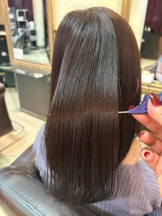 セミロング 秋澤 楓のヘアスタイル