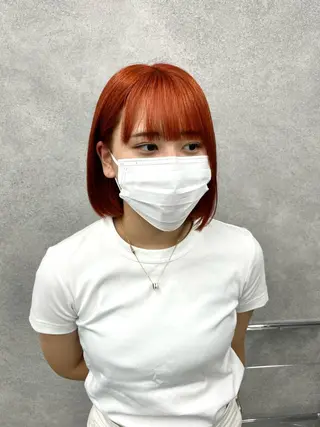 ショート カラー パーマ ヘアアレンジ メンズ キッズ ネイル マツエク・マツパ アイブロウ 切りっぱなしヘアボブ ミディアムヘアRYOのヘアスタイル