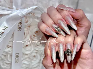 ネイル ✨Nailsalon Vi+✨のネイルデザイン