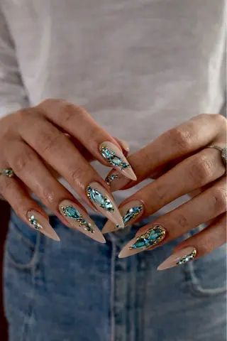 ネイル nail K mihaneのネイルデザイン