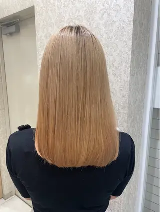 ミディアム ブリーチなしカラー/ 暖色カラー/艶カラーのヘアスタイル