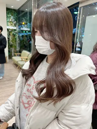 セミロング カラー ケアブリーチ 坪井佑樹のヘアスタイル