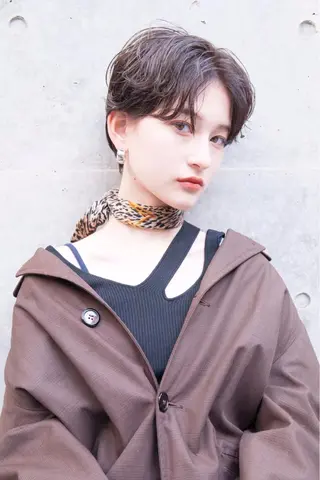 ショート ダブルカラー🤍 髪質改善／原島のヘアスタイル