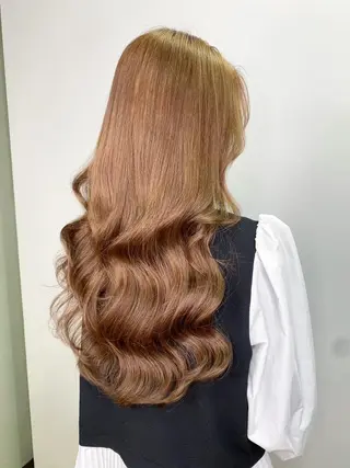 ロング カラー パーマ ヘアアレンジ ハイトーン カラーのヘアスタイル