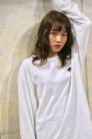セミロング 一ノ瀬 暁のヘアスタイル