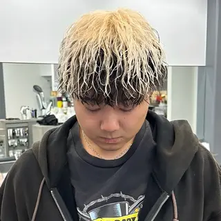 ミディアム カラー パーマ Lit.富士 久保田風太のヘアスタイル