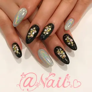 ネイル 小尾 栞のネイルデザイン