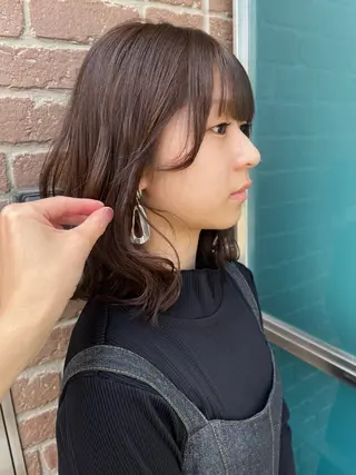 ミディアム カラー 久木原 ゆりのヘアスタイル