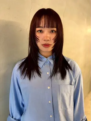 カラー 纐纈 釉羽のヘアスタイル
