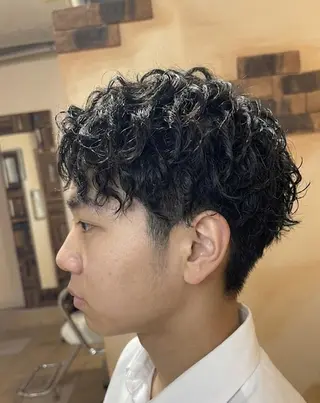 パーマ ショート flencia 丸 和博｜カットのヘアスタイル