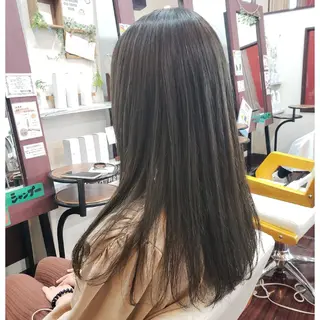 カラー Well‘s黒木🌿 レイヤー💎寒色のヘアスタイル