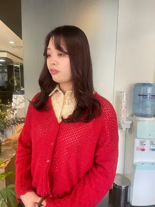 ミディアム カラー ハイトーン/レイヤー 似合わせ・ユキノのヘアスタイル