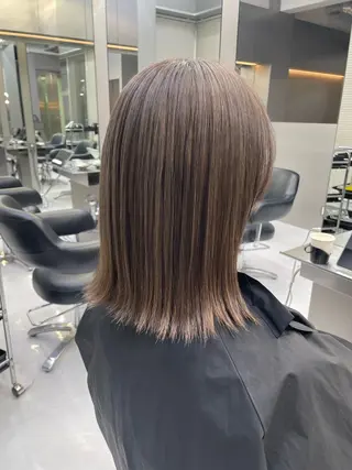 ミディアム 🫧バレイヤージュ/ ハイトーン/ミズキのヘアスタイル
