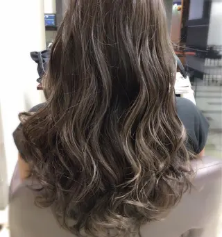 ミディアム カラー 大塚 貴之のヘアスタイル