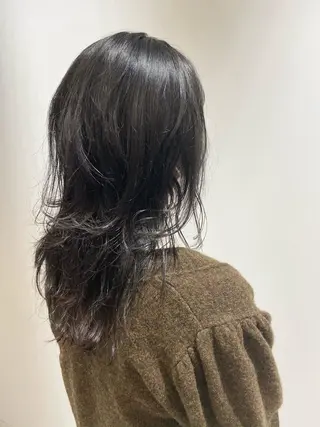 セミロング カラー 🐺ウルフ/レイヤー 似合わせ‎🤍沙羅のヘアスタイル