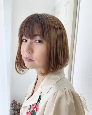 ミディアム カラー fio マナミのヘアスタイル