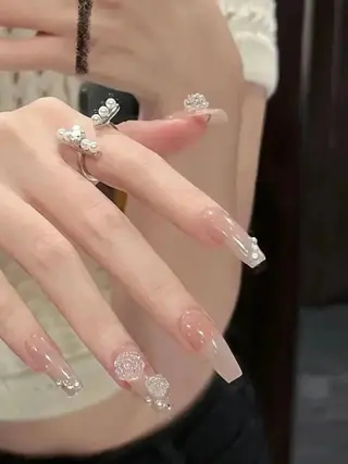 ネイル Glow Nail スカルプ専門店のネイルデザイン