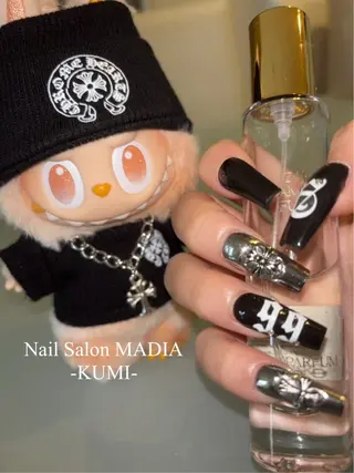 ネイル KUMI💛 MADIAのネイルデザイン