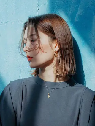 ミディアム カラー 小林 羽蘭のヘアスタイル