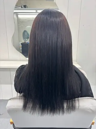 ロング カラー 腰越 麻奈のヘアスタイル