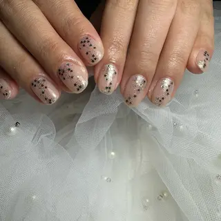 ネイル 里見 麗のネイルデザイン