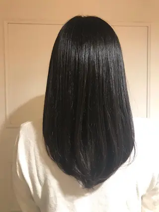 ミディアム カラー 黒神 浩之のヘアスタイル
