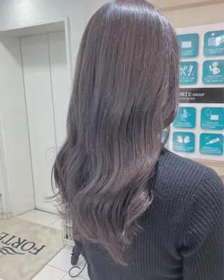 ロング カラー 🇰🇷韓国風艶髪✨ 髪質改善 倉岡しおんのヘアスタイル