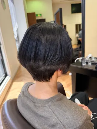 ショート 溝口 槙里也のヘアスタイル