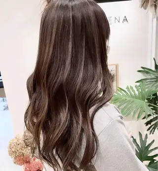 ロング カラー ハイライト／艶カラー 大河シンジのヘアスタイル