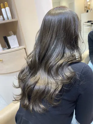ロング カラー MEI💫銀座 エクステ/艶カラーのヘアスタイル