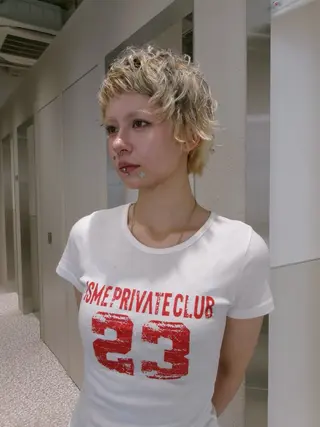 ショート カラー KEI パーマ/レイヤーのヘアスタイル