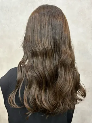 ロング カラー 【aini天王寺】 𝐚𝐢𝐫𝐢✂︎のヘアスタイル