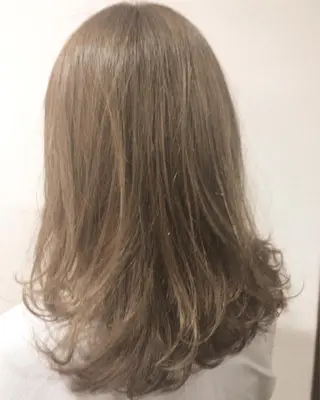 ミディアム カラー レイヤーカット匠 イソザキノリユキのヘアスタイル