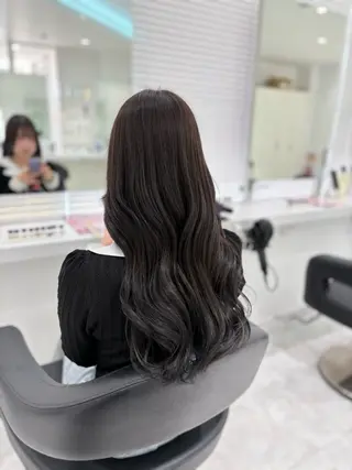ロング カラー 盛れる上質ワンホン ヘア🤍YUME🤍のヘアスタイル