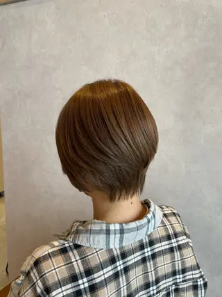 カラー 伊藤 未夢のヘアスタイル
