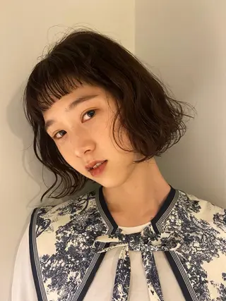 カラー Mori Aimiのヘアスタイル