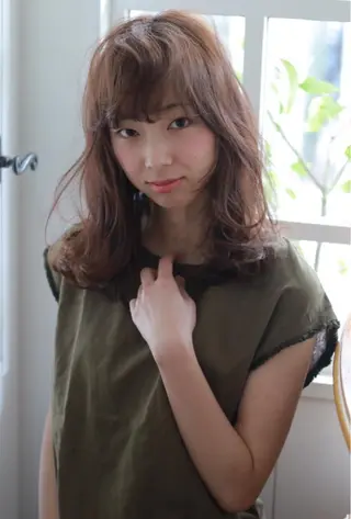 ミディアム セミロング TOPstylist ✂️フセケイタ✂️のヘアスタイル