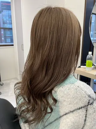 セミロング カラー michiru 【EIGHT 札幌】のヘアスタイル